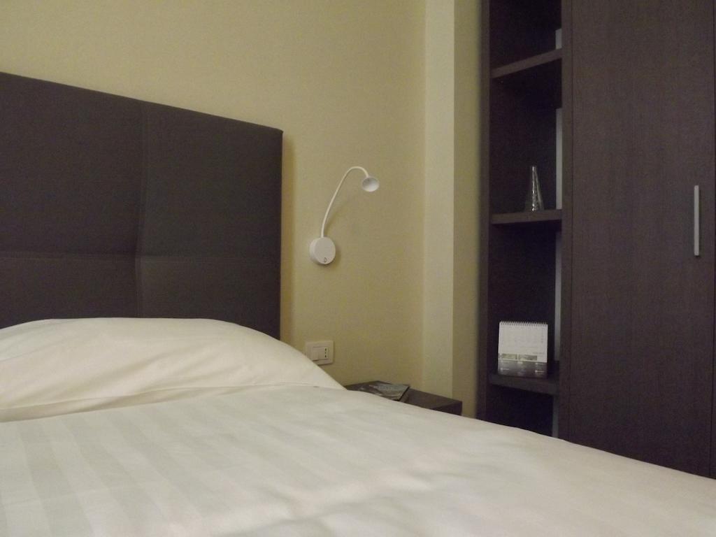 Chc Business Residence Cenova Oda fotoğraf