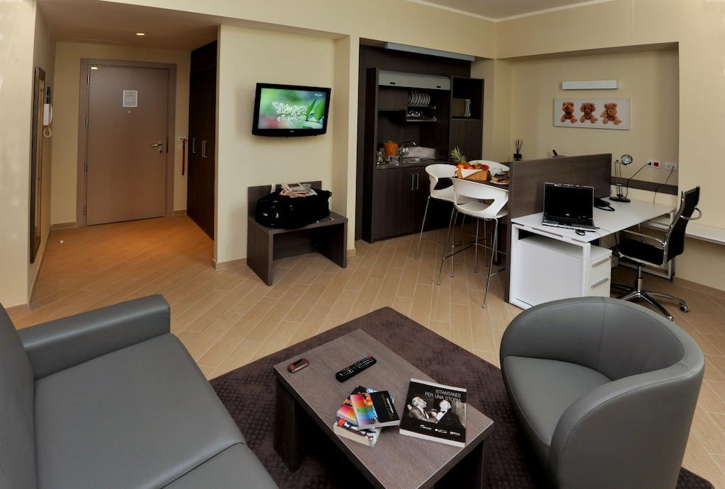 Chc Business Residence Cenova Oda fotoğraf