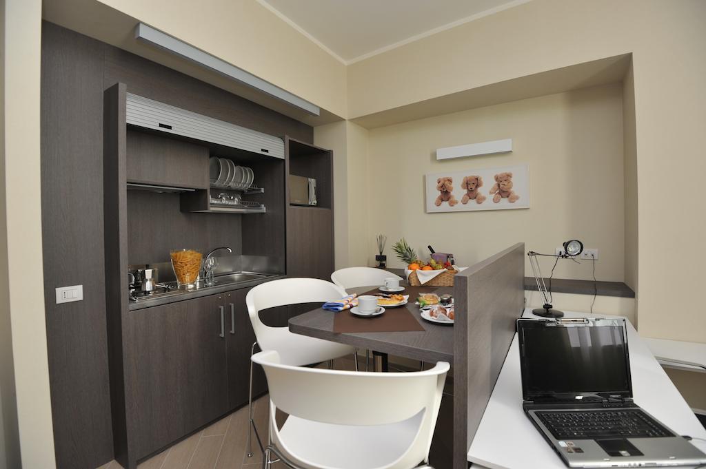 Chc Business Residence Cenova Oda fotoğraf